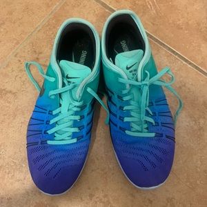 Nike Free Tennis Shoes